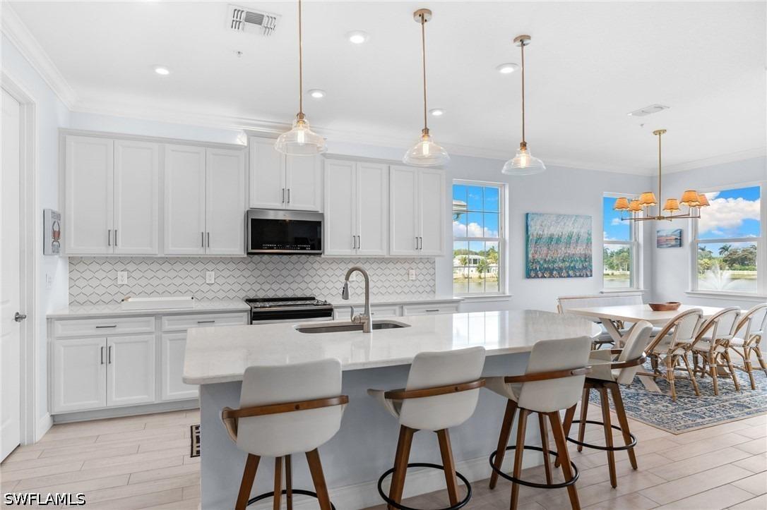 Arboretum Cir, Naples, FL 34112
