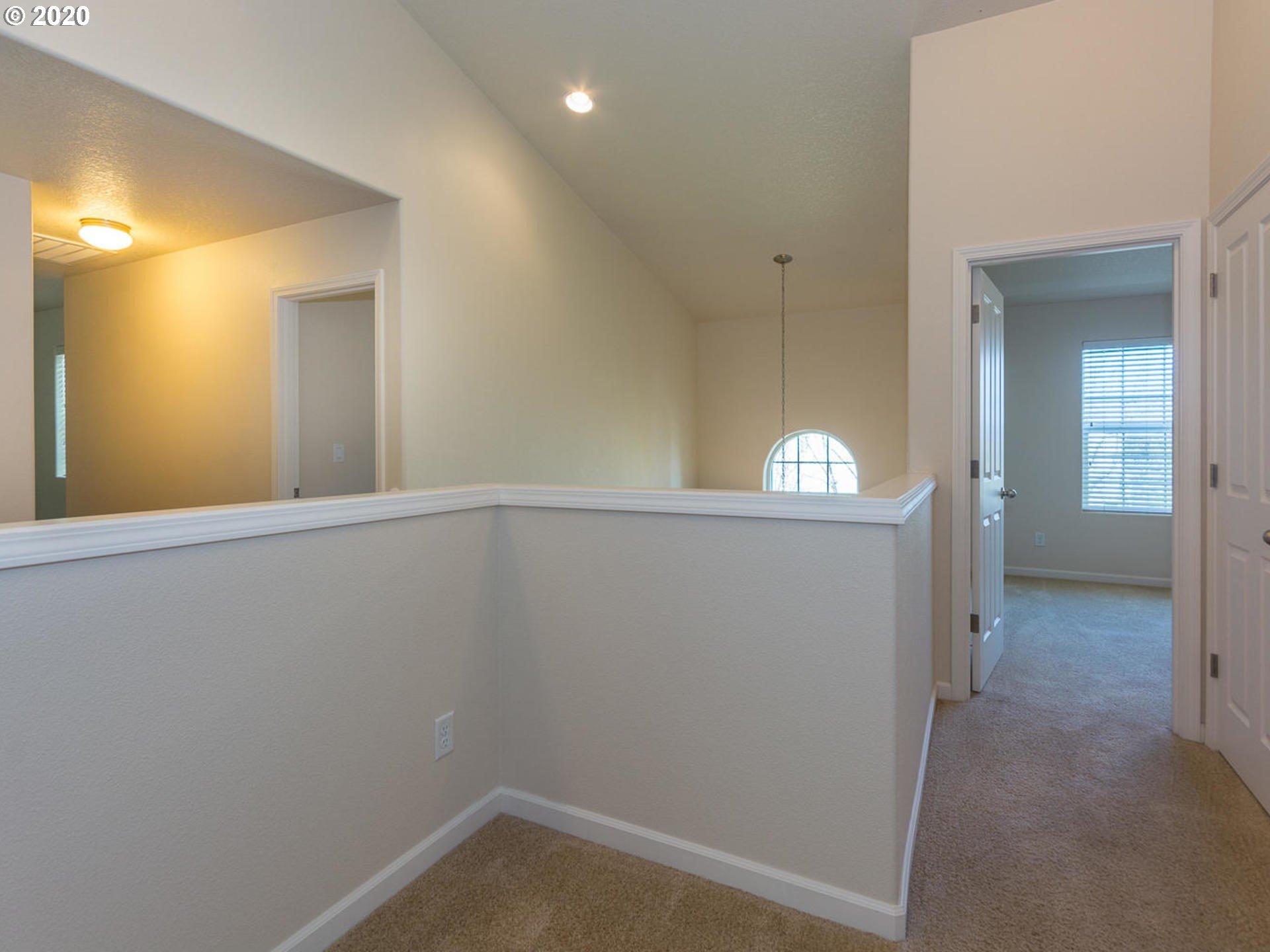 Se Jones Ln, Troutdale, OR 97060