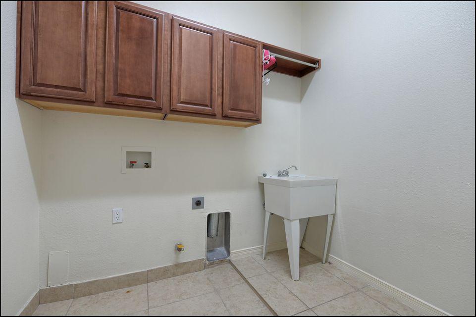 Via De Los Arboles, El Paso, TX 79932
