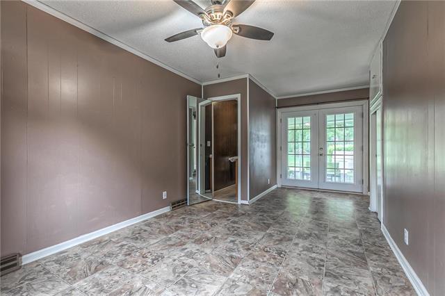 Hardy St, Overland Park, KS 66204