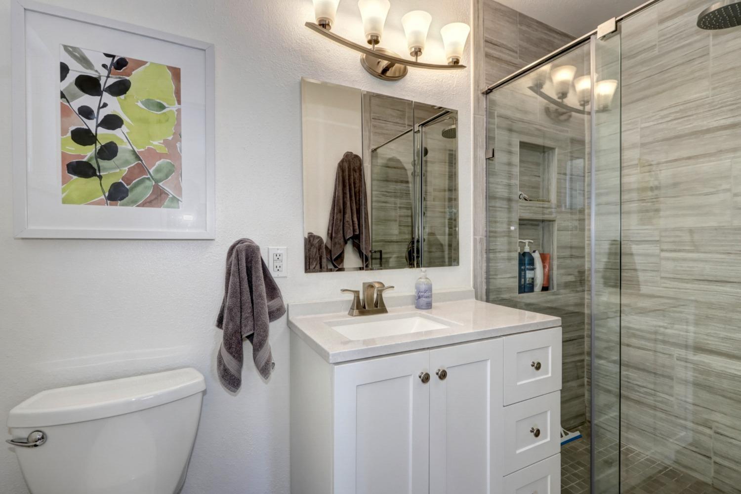 Dartmouth Dr, Sacramento, CA 95841