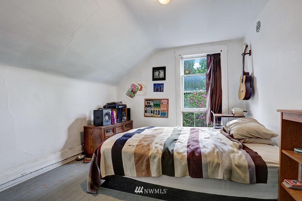 E James St, Seattle, WA 98122