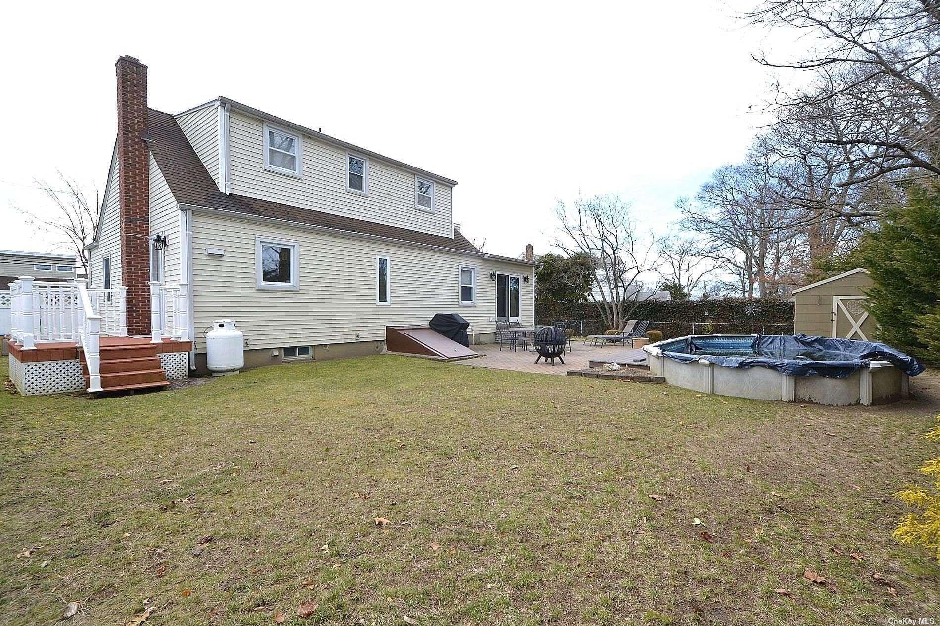 Beecher Ave, East Islip, NY 11730