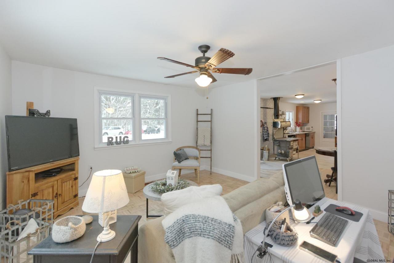 China Hill Rd, Nassau, NY 12123