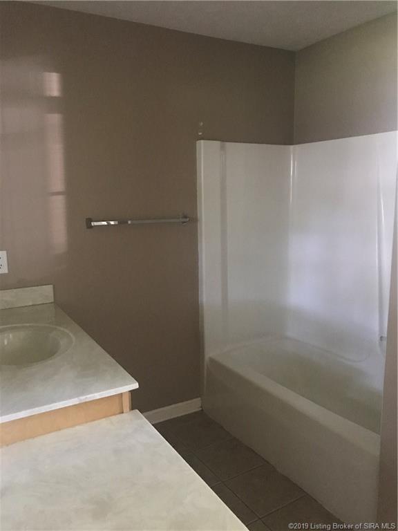 Sanibel Vis, Jeffersonville, IN 47130