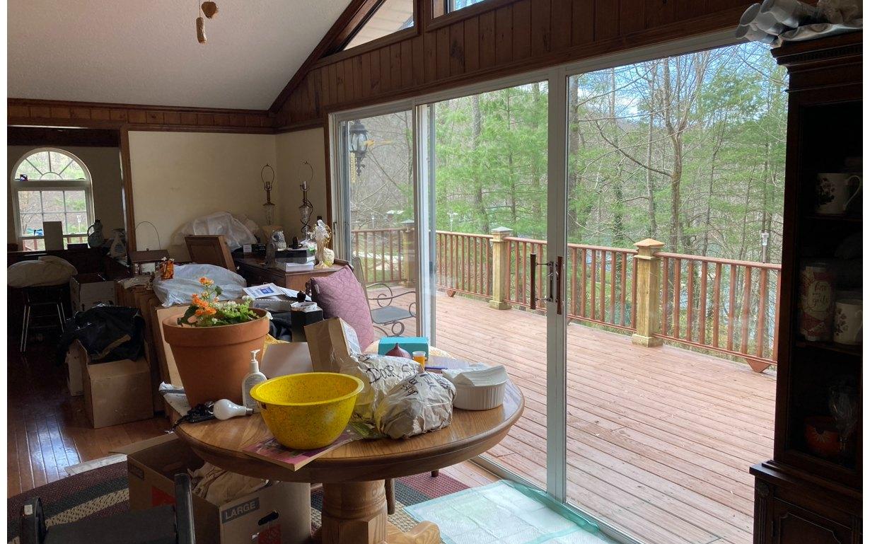 Forest Lk, Robbinsville, NC 28771