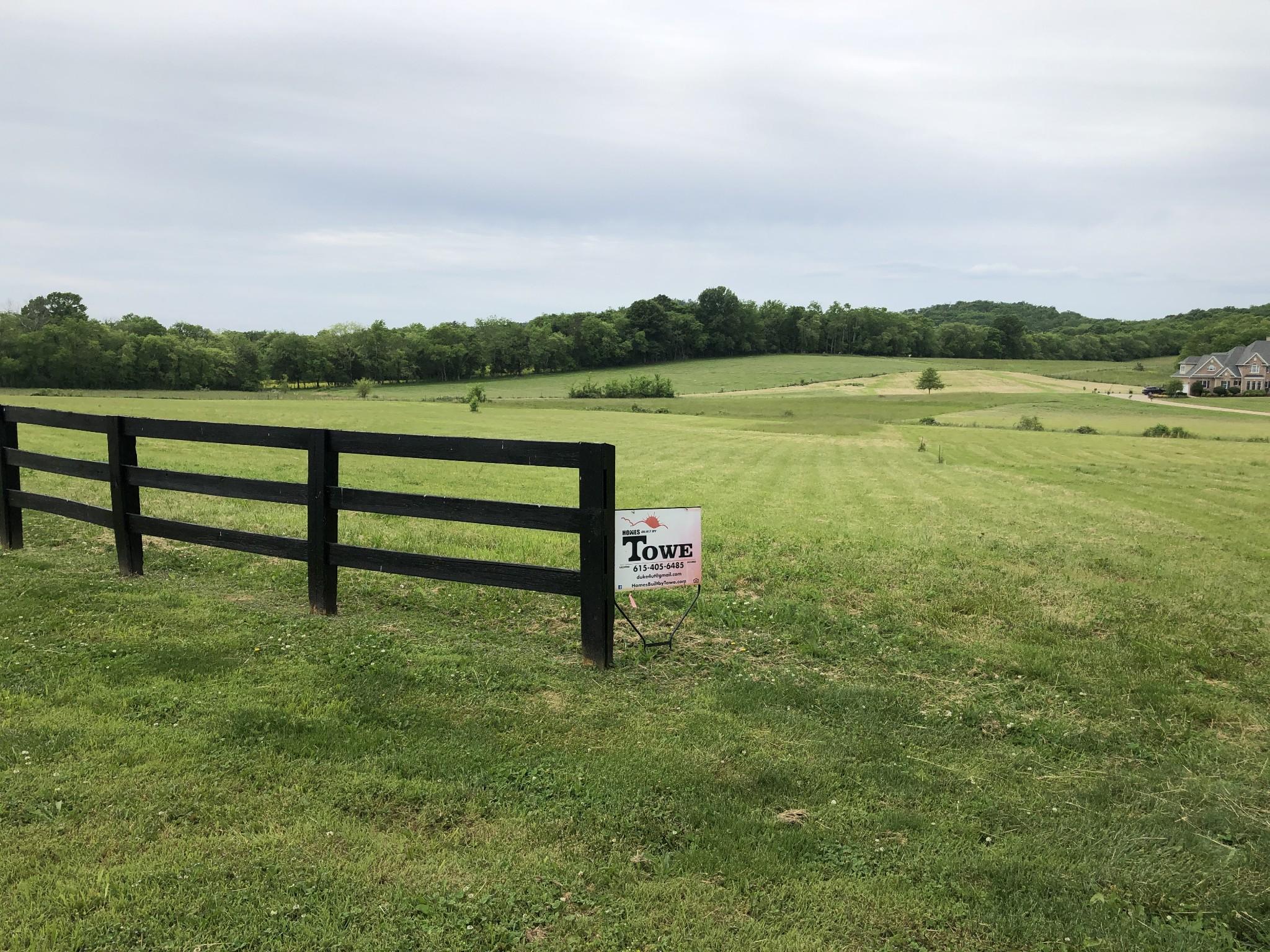 Nestledown Xing, Bell Buckle, TN 37020