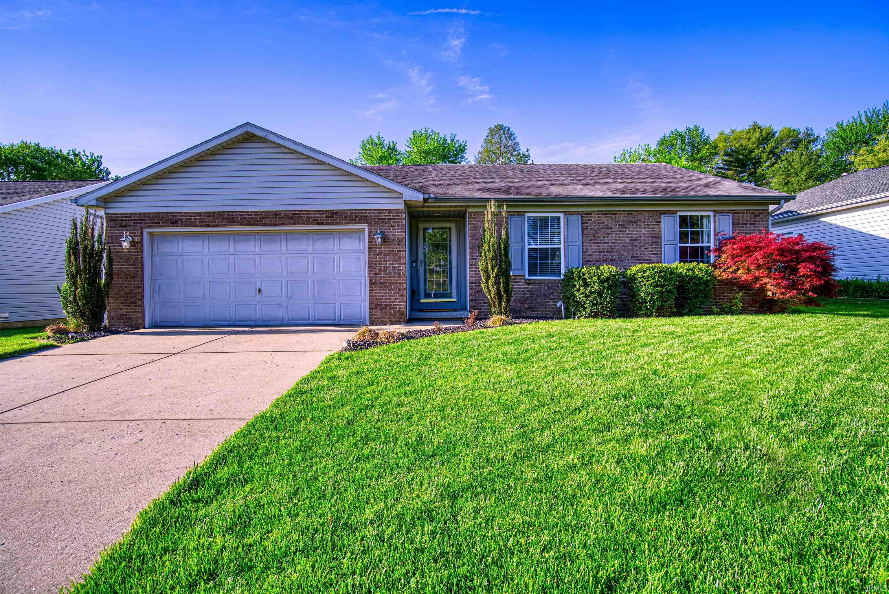Cascade Dr, Evansville, IN 47725