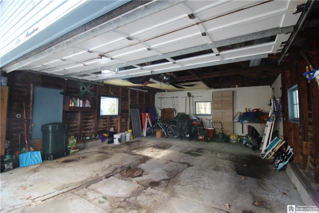N Dow St, Falconer, NY 14733