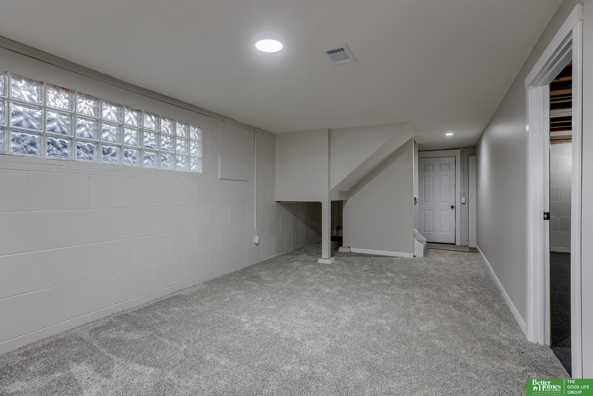 S 50th St, Omaha, NE 68157