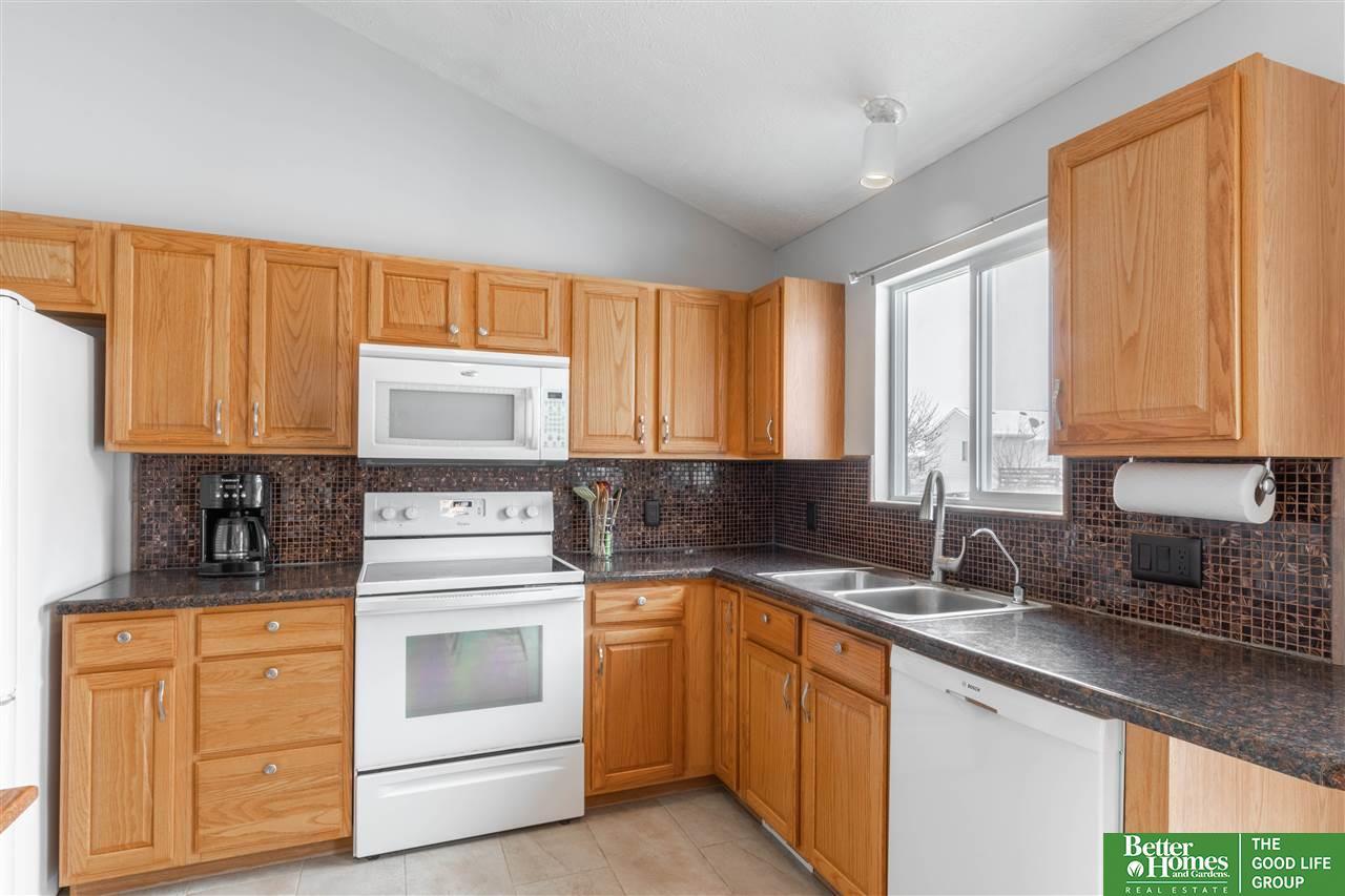 Mary St, Omaha, NE 68122