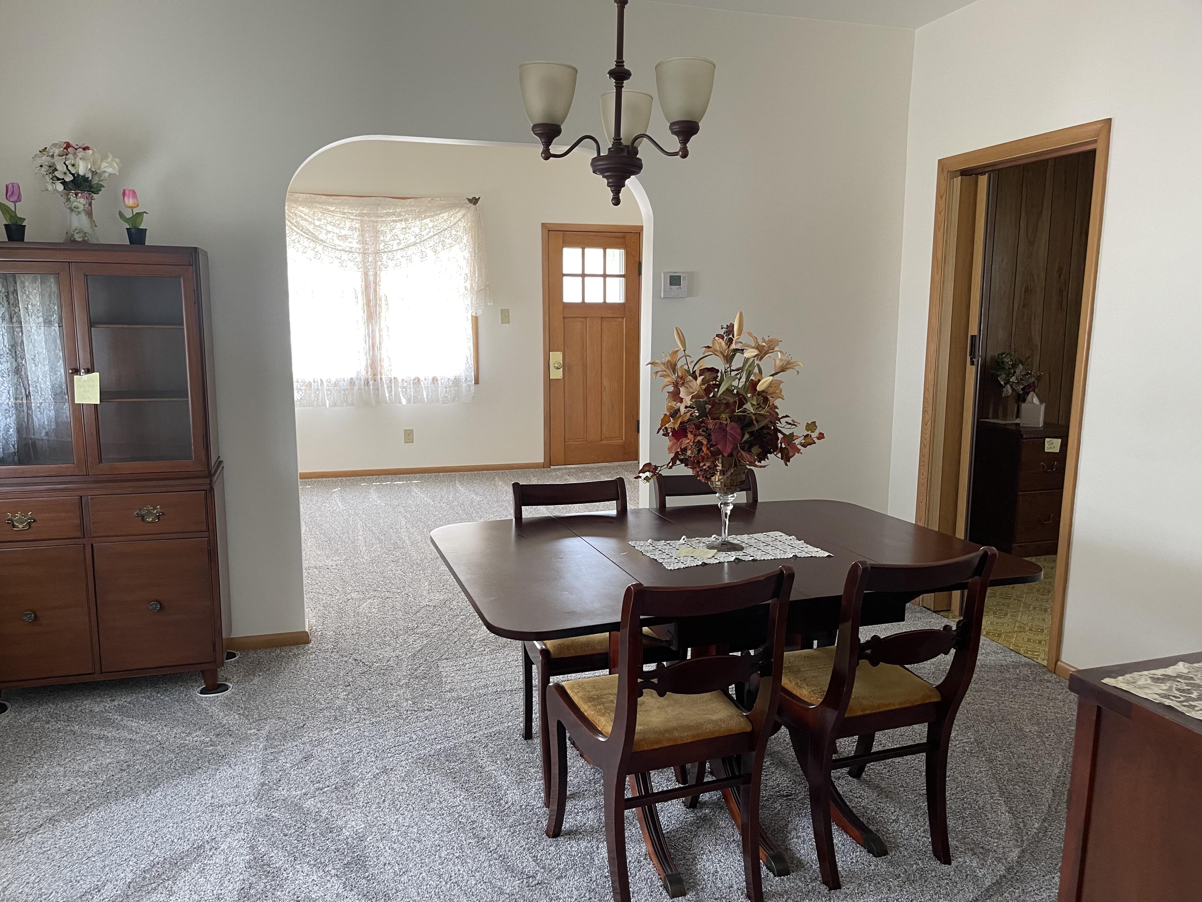 W 3rd St, Oglesby, IL 61348