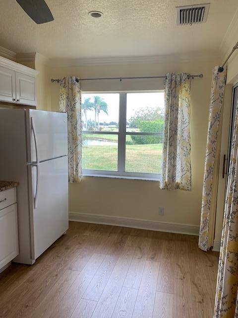 White Sands Cv, Lake Worth, FL 33467