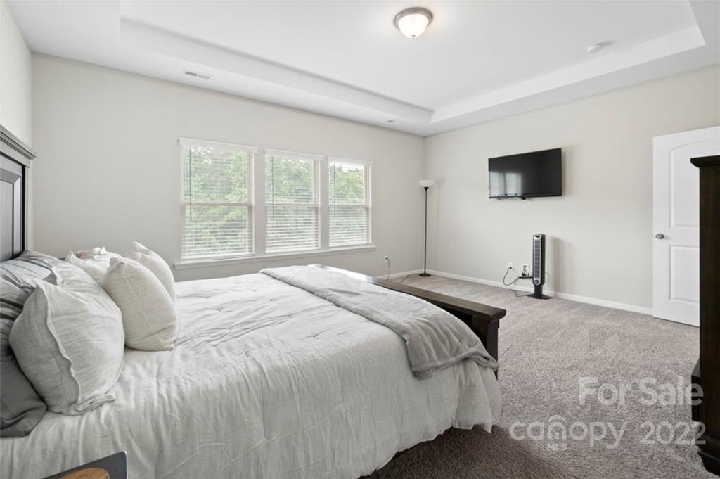 Oak Manor Dr Se, Concord, NC 28025