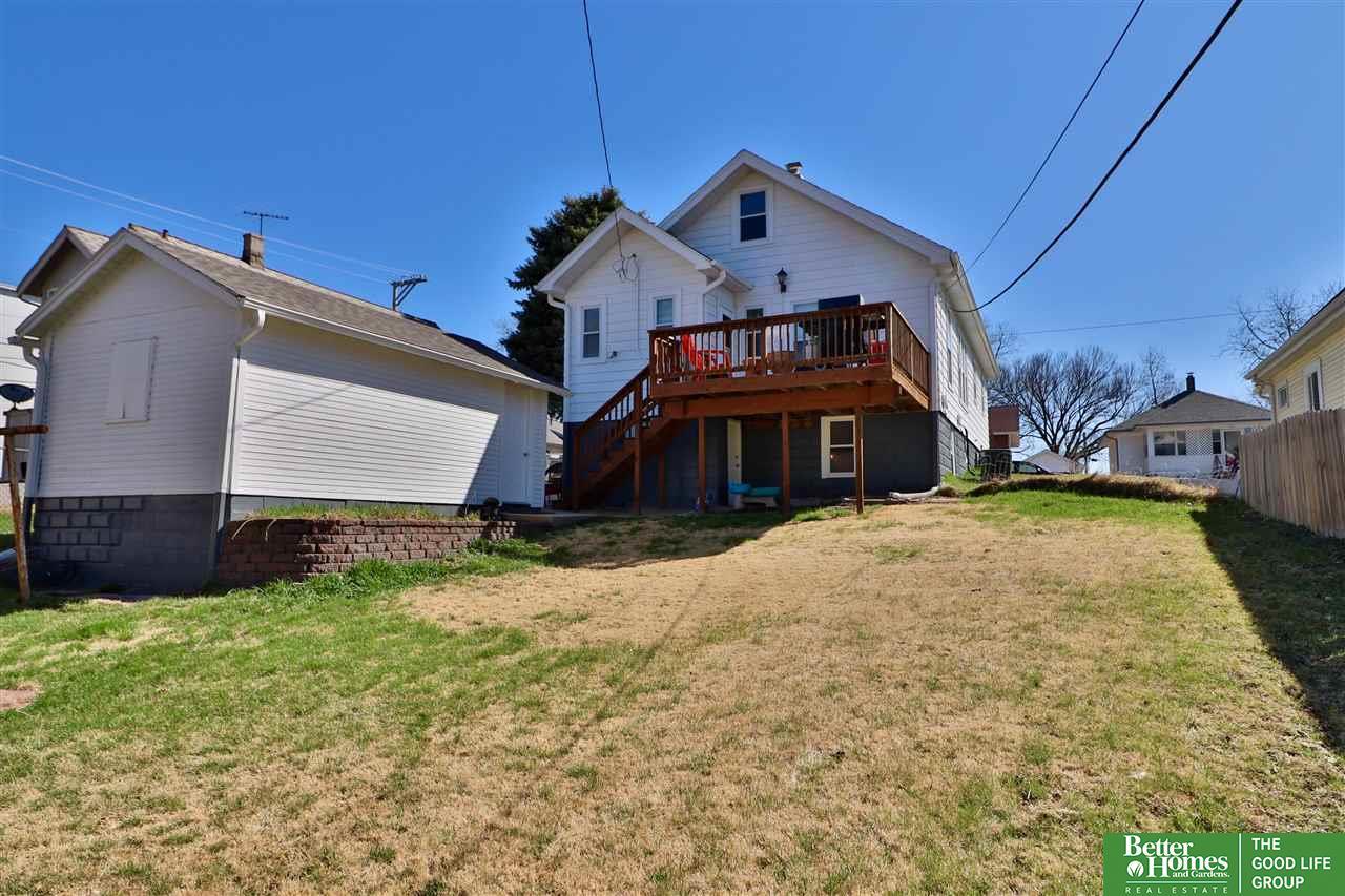 S 49th St, Omaha, NE 68106