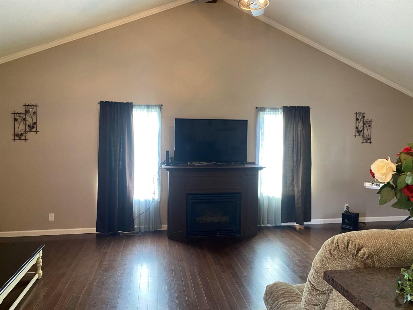 W Landis Rd, Angola, IN 46703