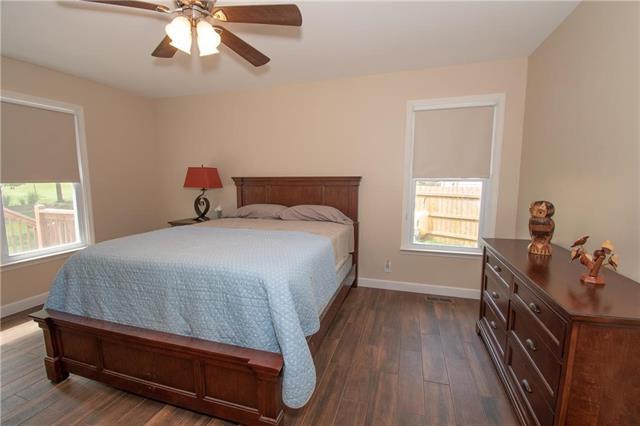 W Park St, Olathe, KS 66061