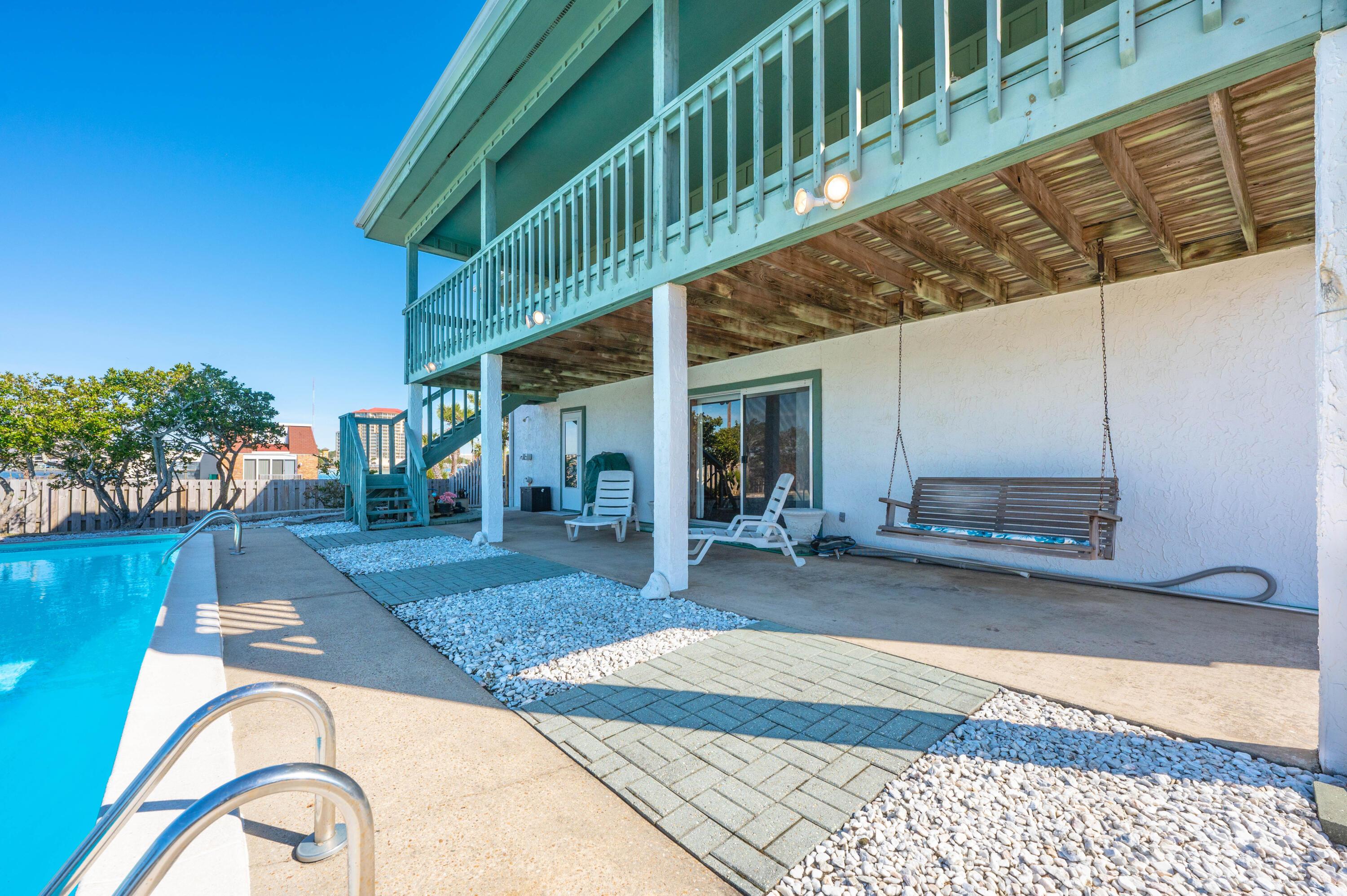 Sailfish Dr, Fort Walton Beach, FL 32548