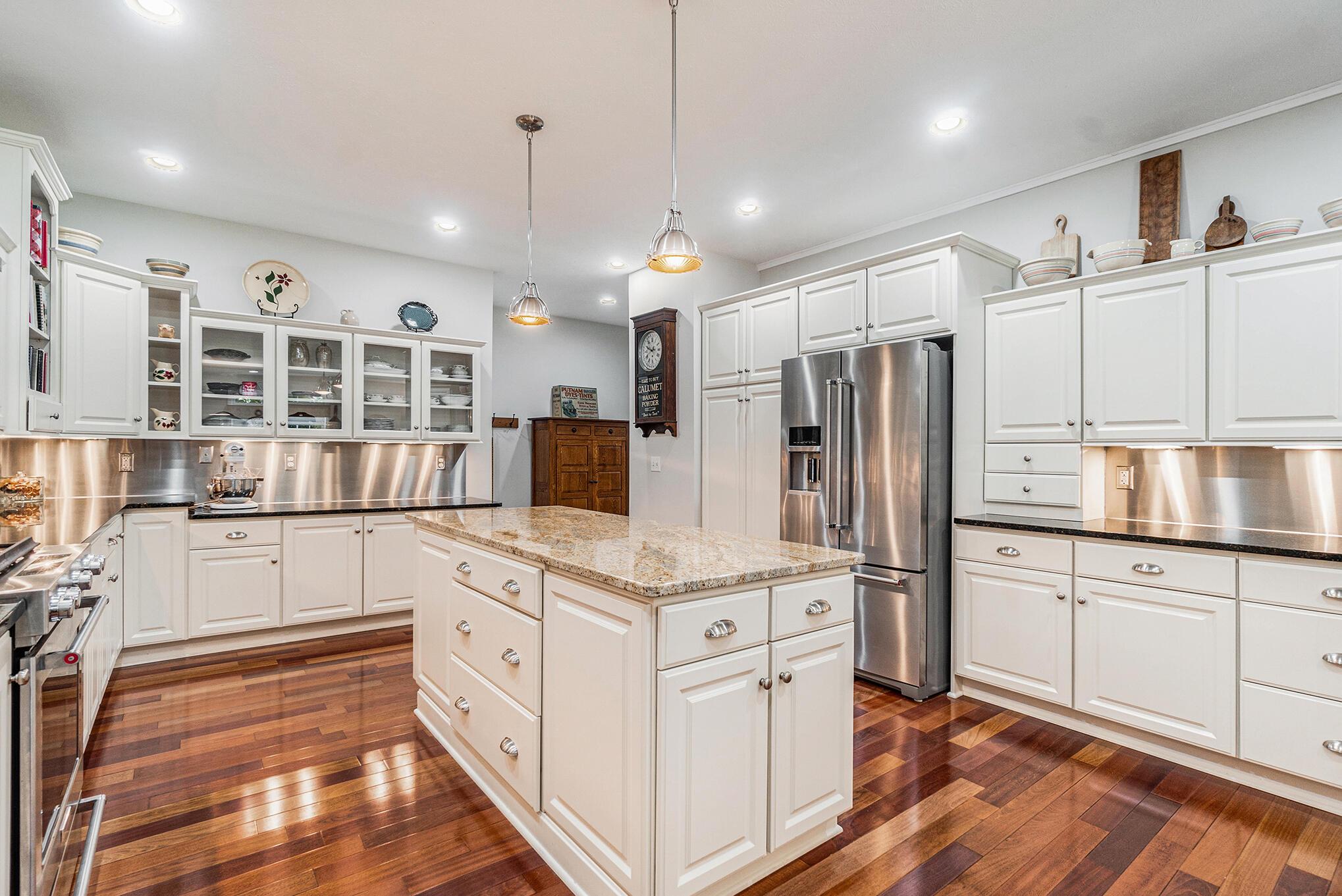 W Roosevelt Rd, Montague, MI 49437