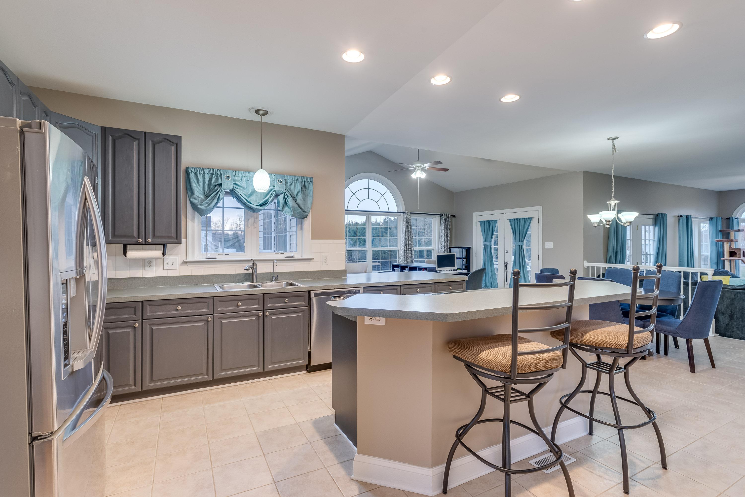 Costen Cir, Shepherdstown, WV 25443