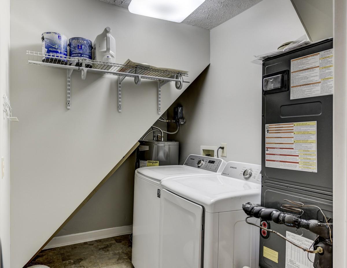 Chimney Hl, Nashville, TN 37221