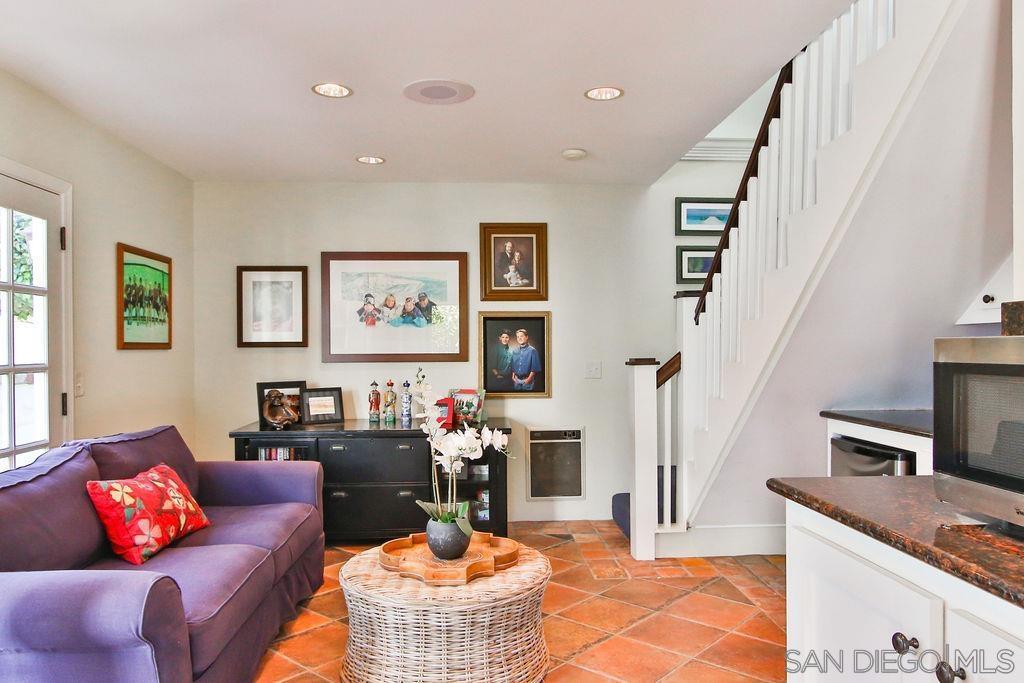 Del Mar Ave, San Diego, CA 92107