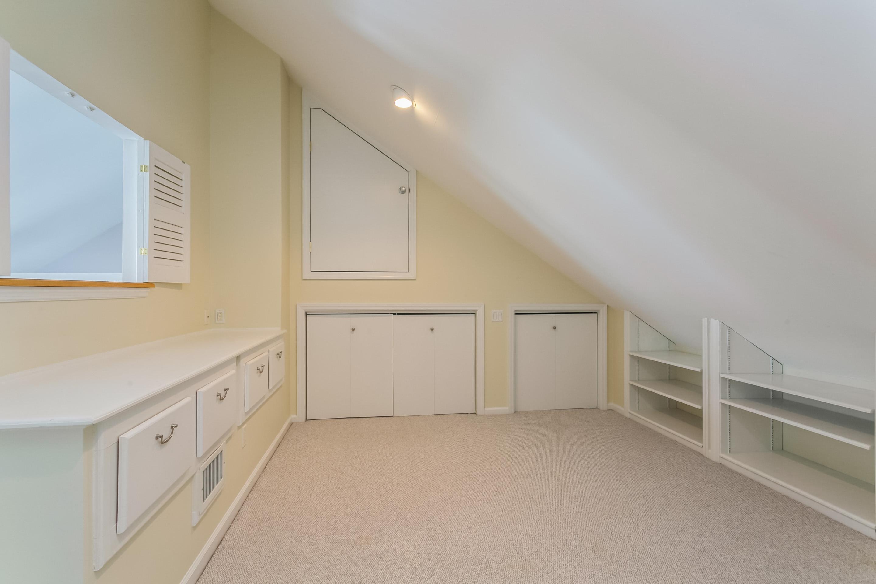 Half Moon Bay Dr, Croton On Hudson, NY 10520