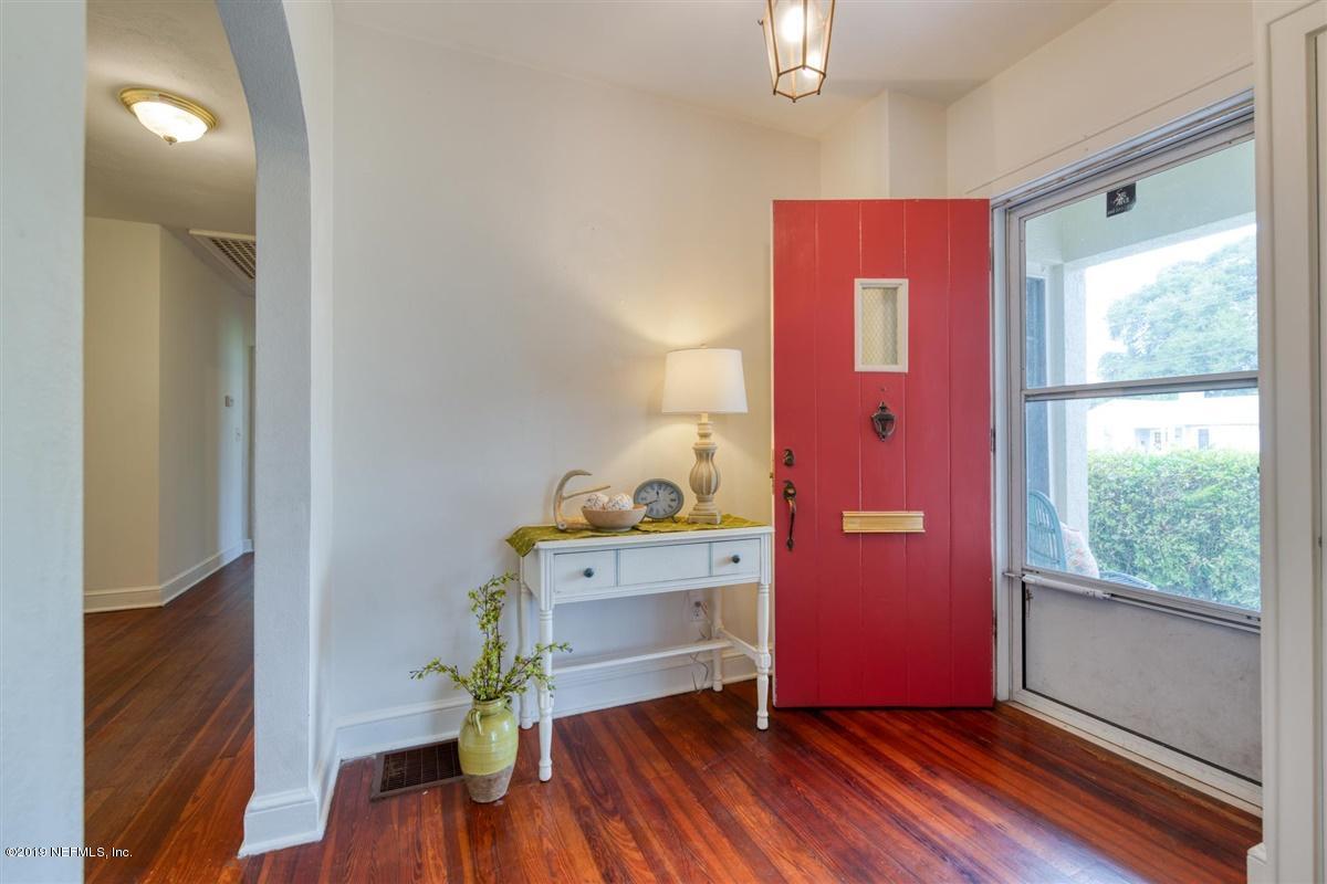 Carr St, Palatka, FL 32177