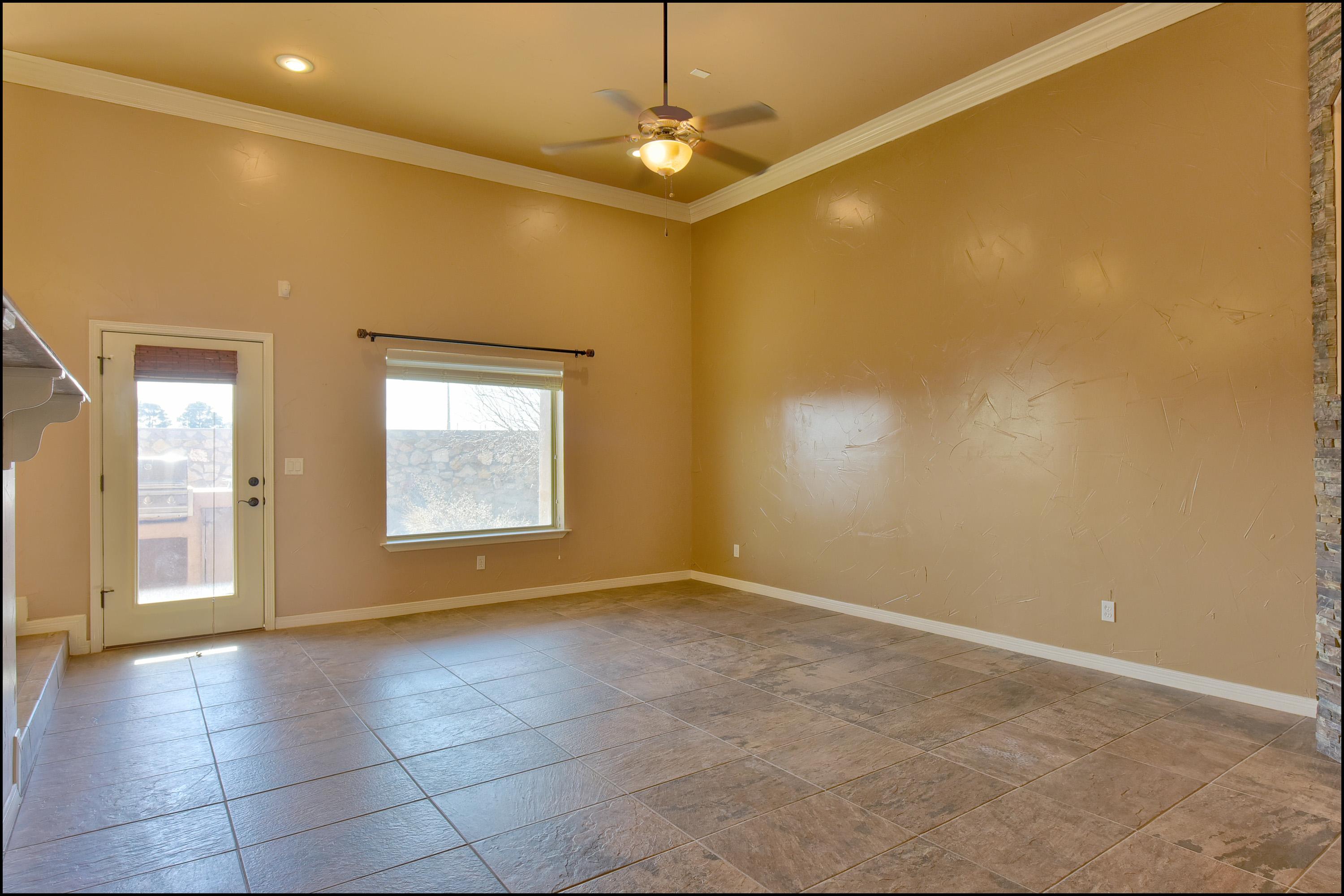 Rainbow Point Dr, El Paso, TX 79938