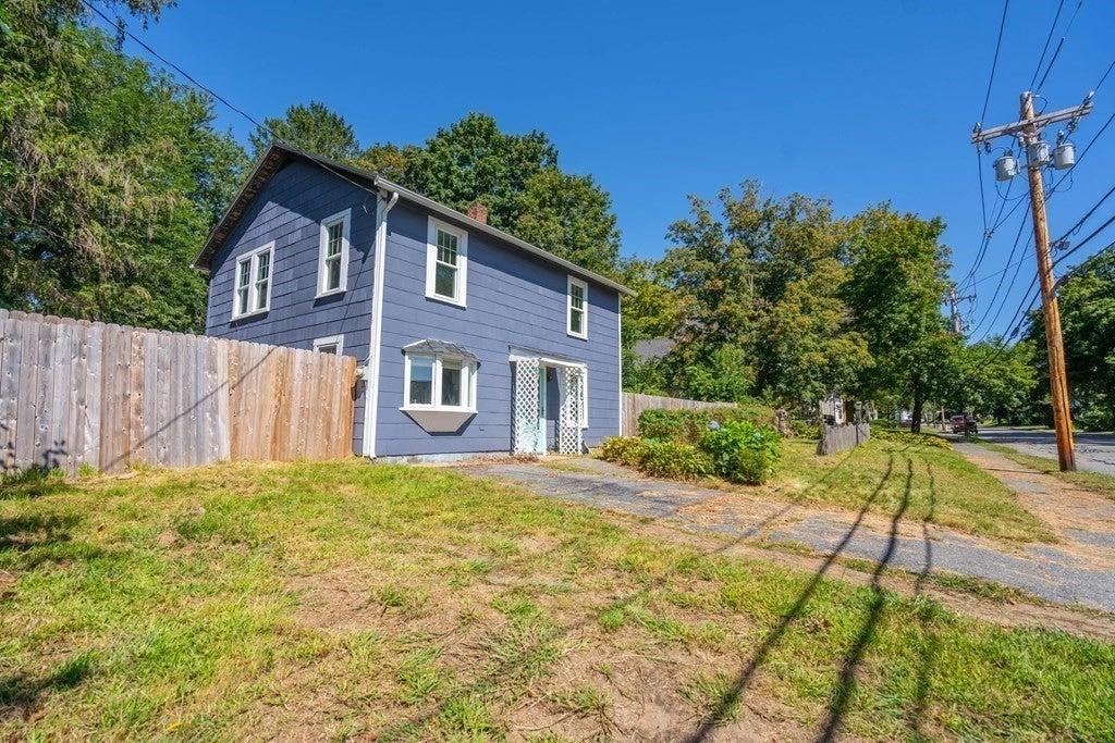 Central St, West Brookfield, MA 01585