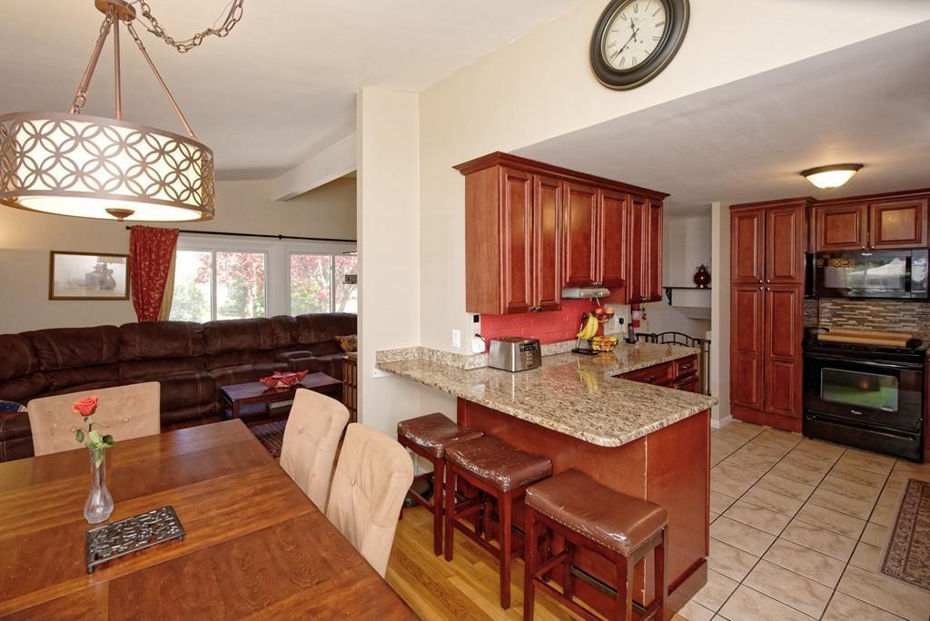 Little Tree Ln, Framingham, MA 01701