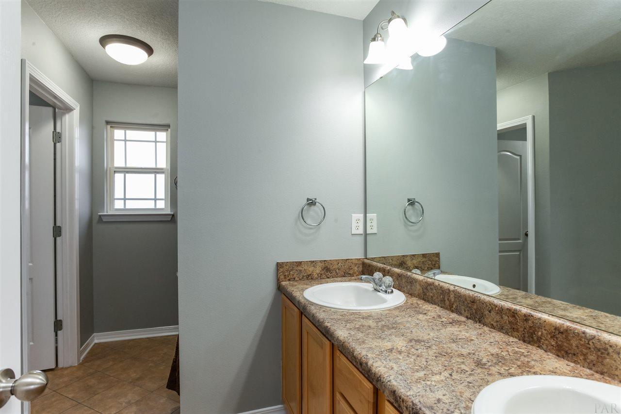 Flintstone Dr, Cantonment, FL 32533