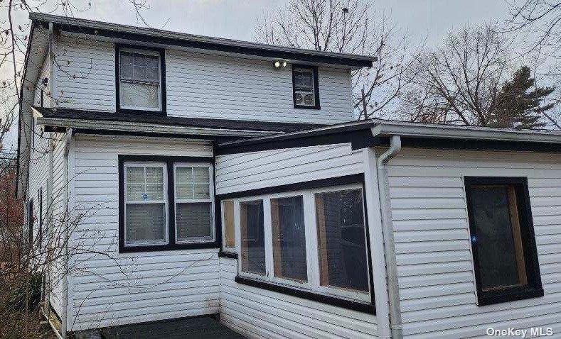 Islip Ave, Brentwood, NY 11717