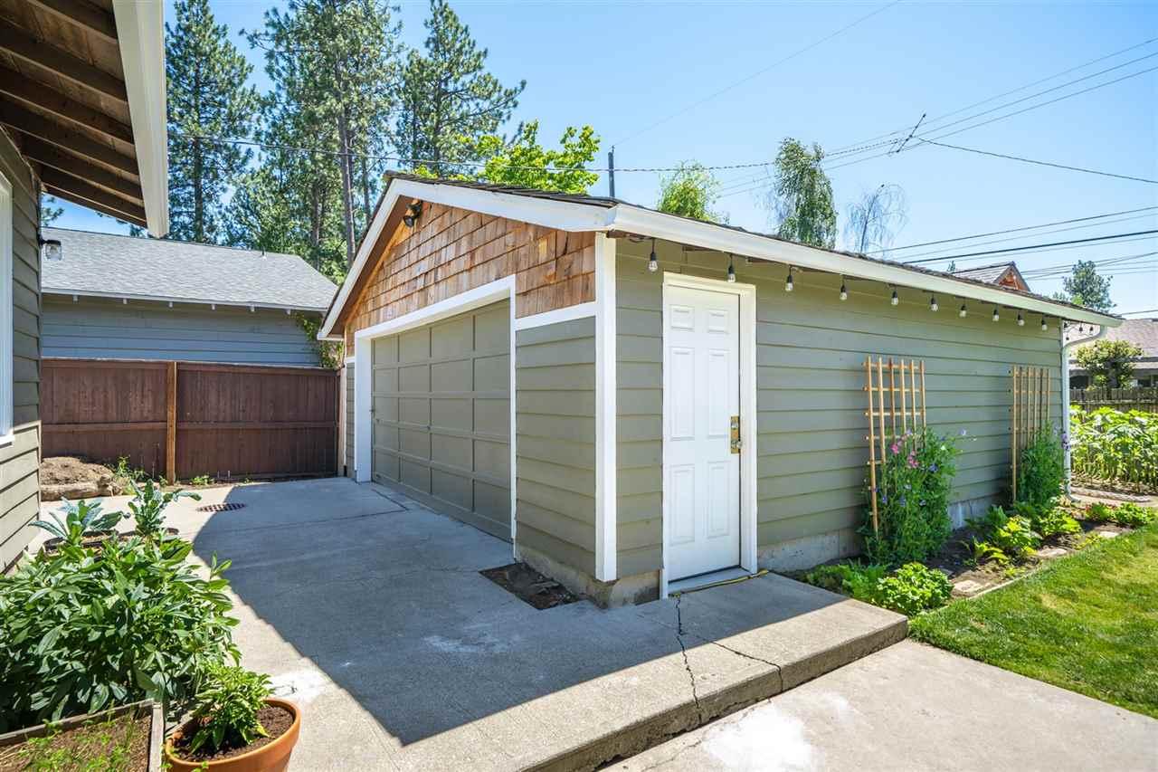 W 39th Ave, Spokane, WA 99203