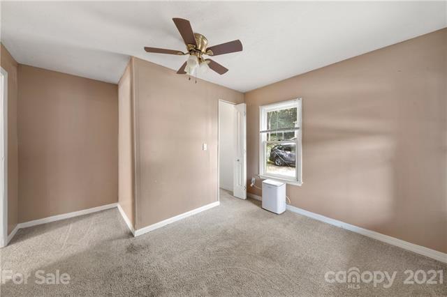 Carolina Blvd, Clyde, NC 28721