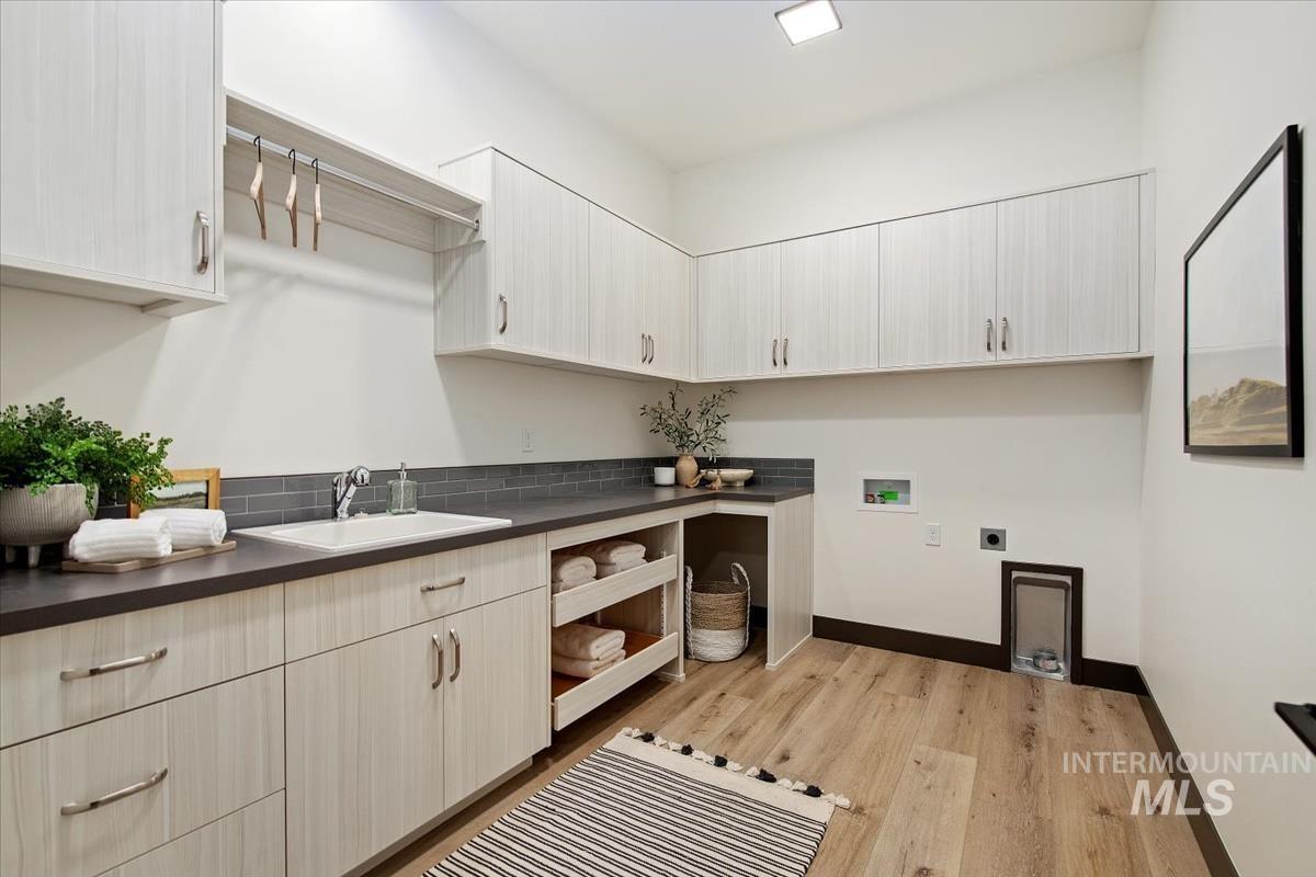 W Oakford Dr, Meridian, ID 83646