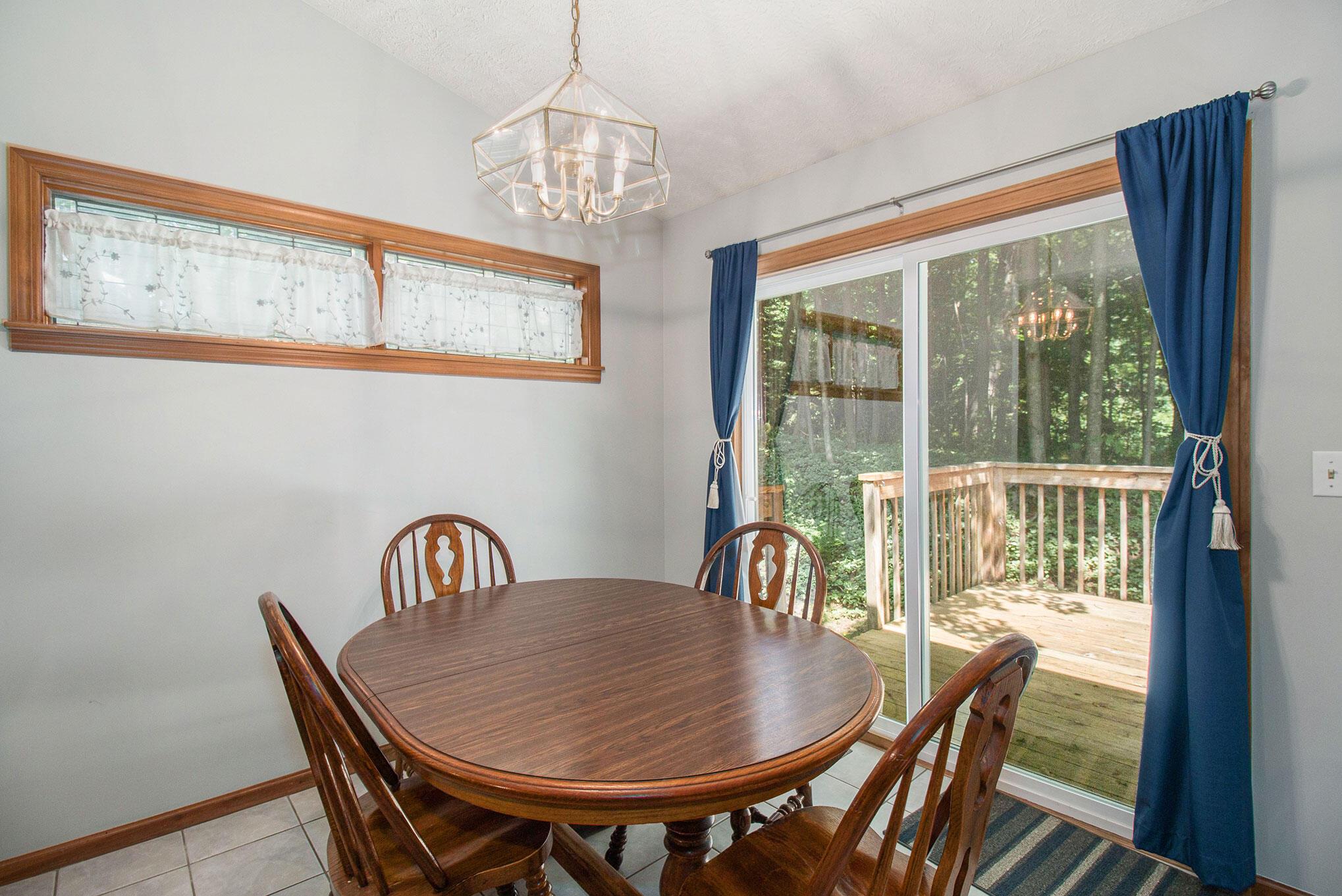 Glen Eagle Dr Ne, Rockford, MI 49341