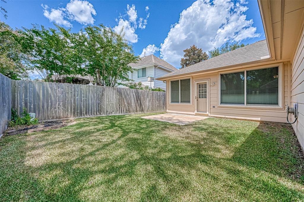 Casey Cir, Sugar Land, TX 77479