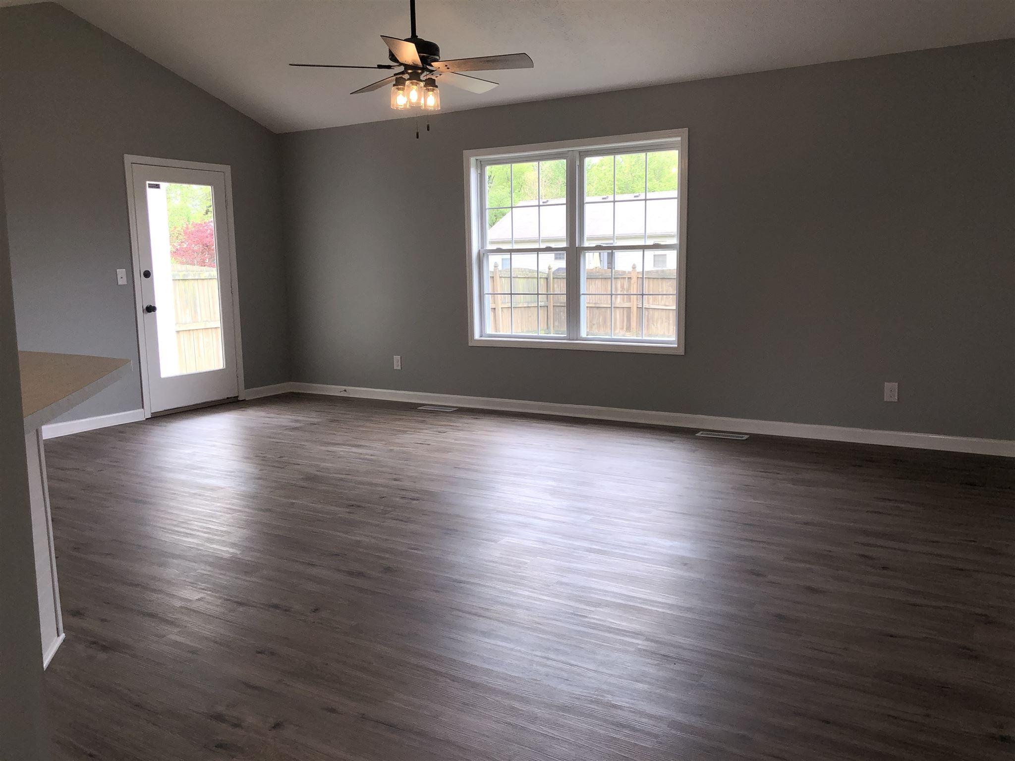 Baltic Dr, Evansville, IN 47711