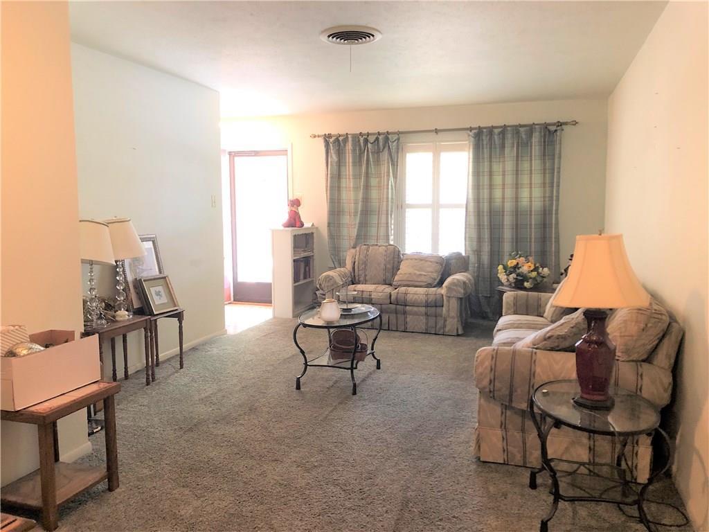 Bardfield Ave, Garland, TX 75041