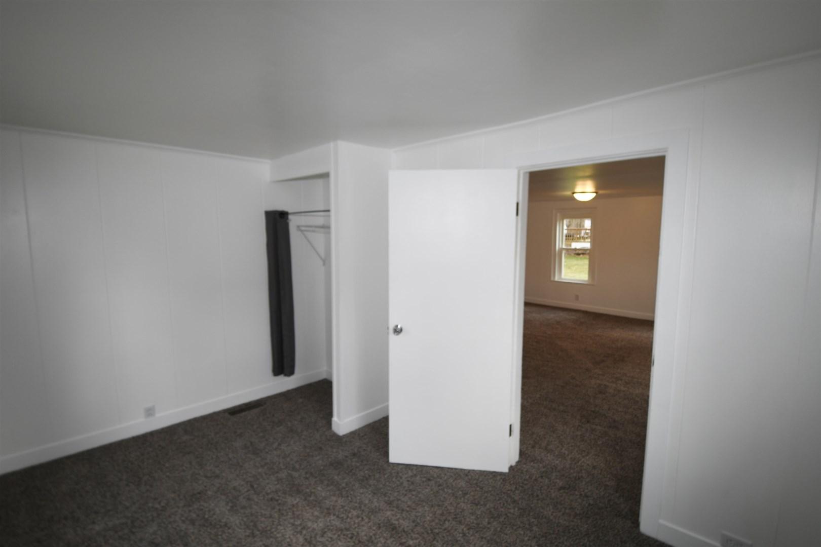 S Poplar St, Lagrange, IN 46761