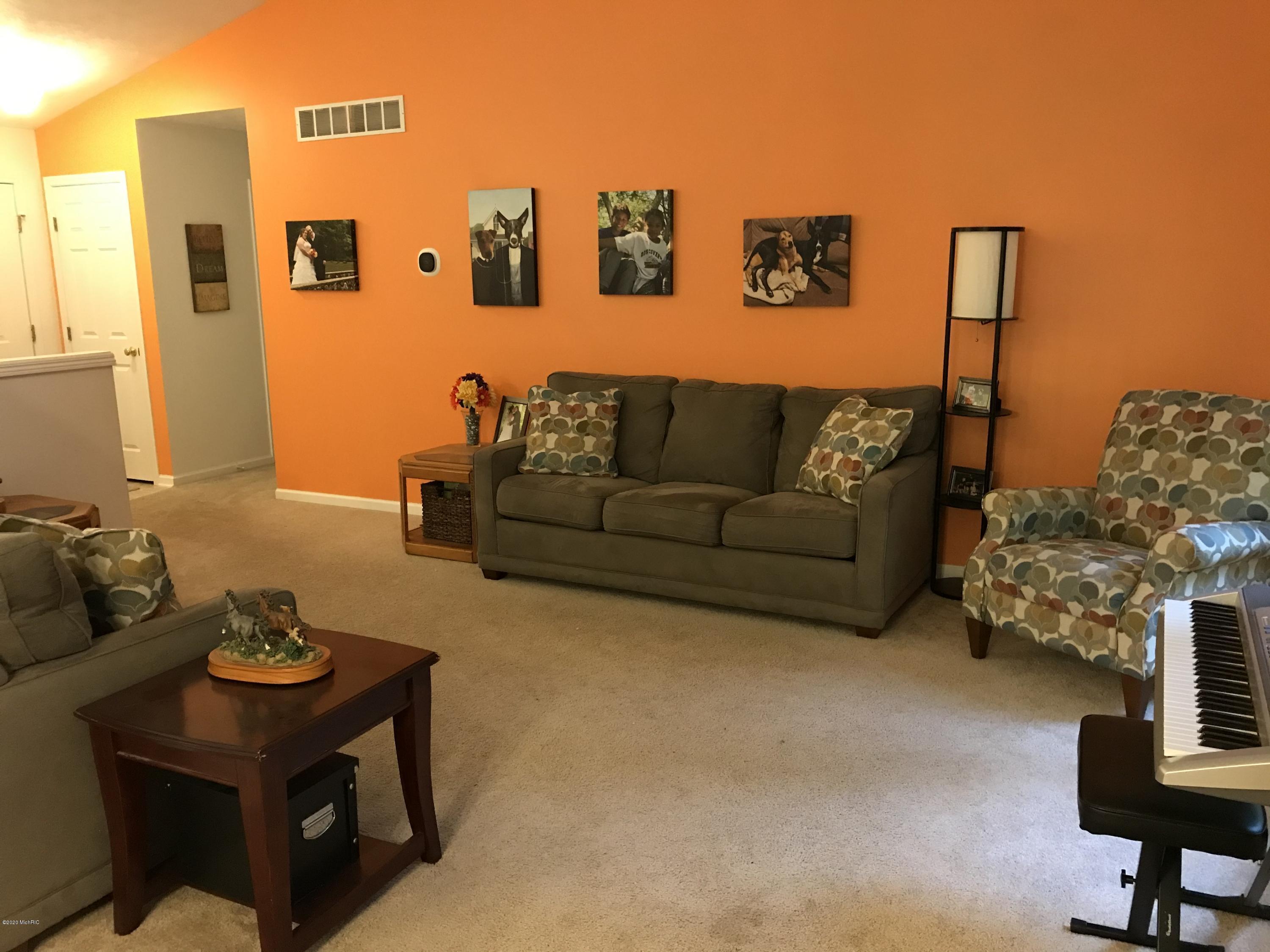Keegan Ct Sw, Wyoming, MI 49519