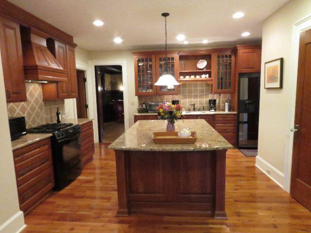 Jackson Ave, Bradford, PA 16701