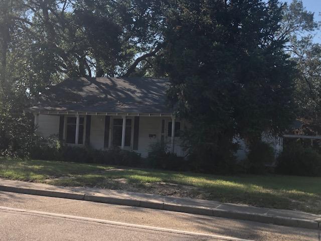 W 1st St, Deridder, LA 70634
