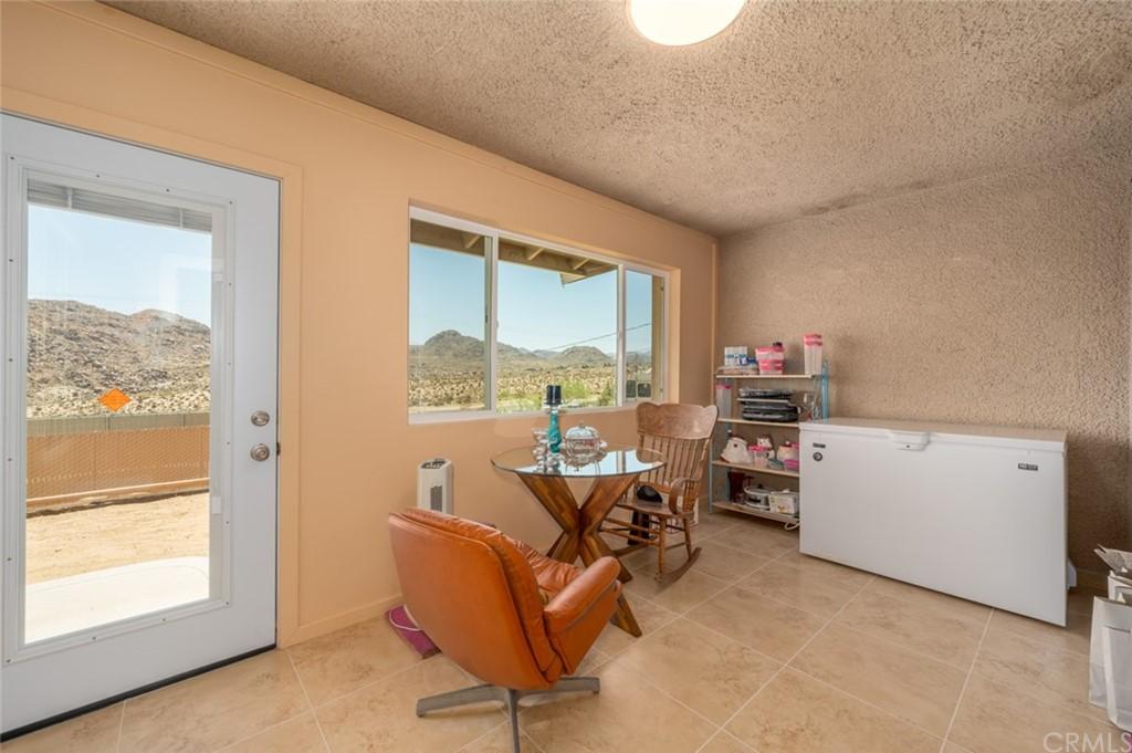 Alta Loma Dr, Joshua Tree, CA 92252