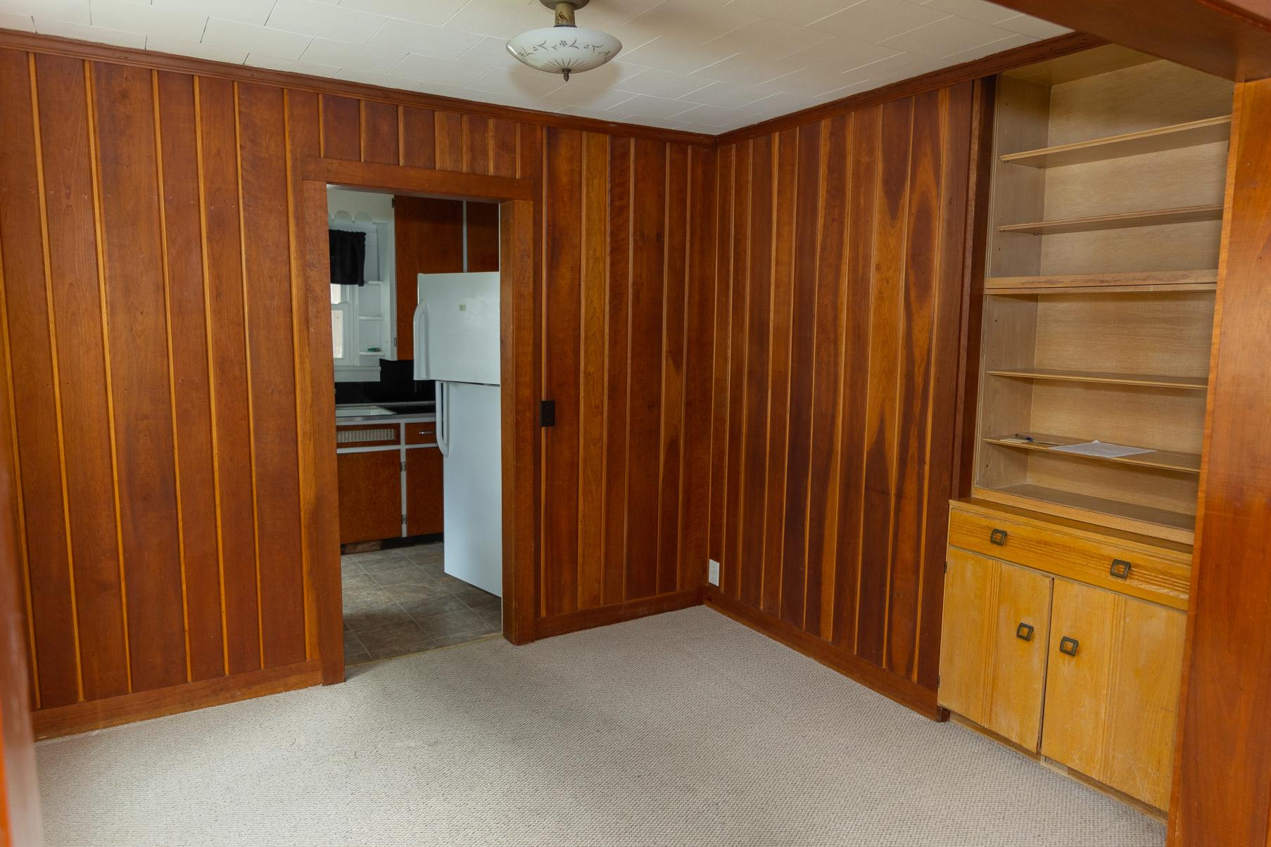 W Elm St, Titusville, PA 16354