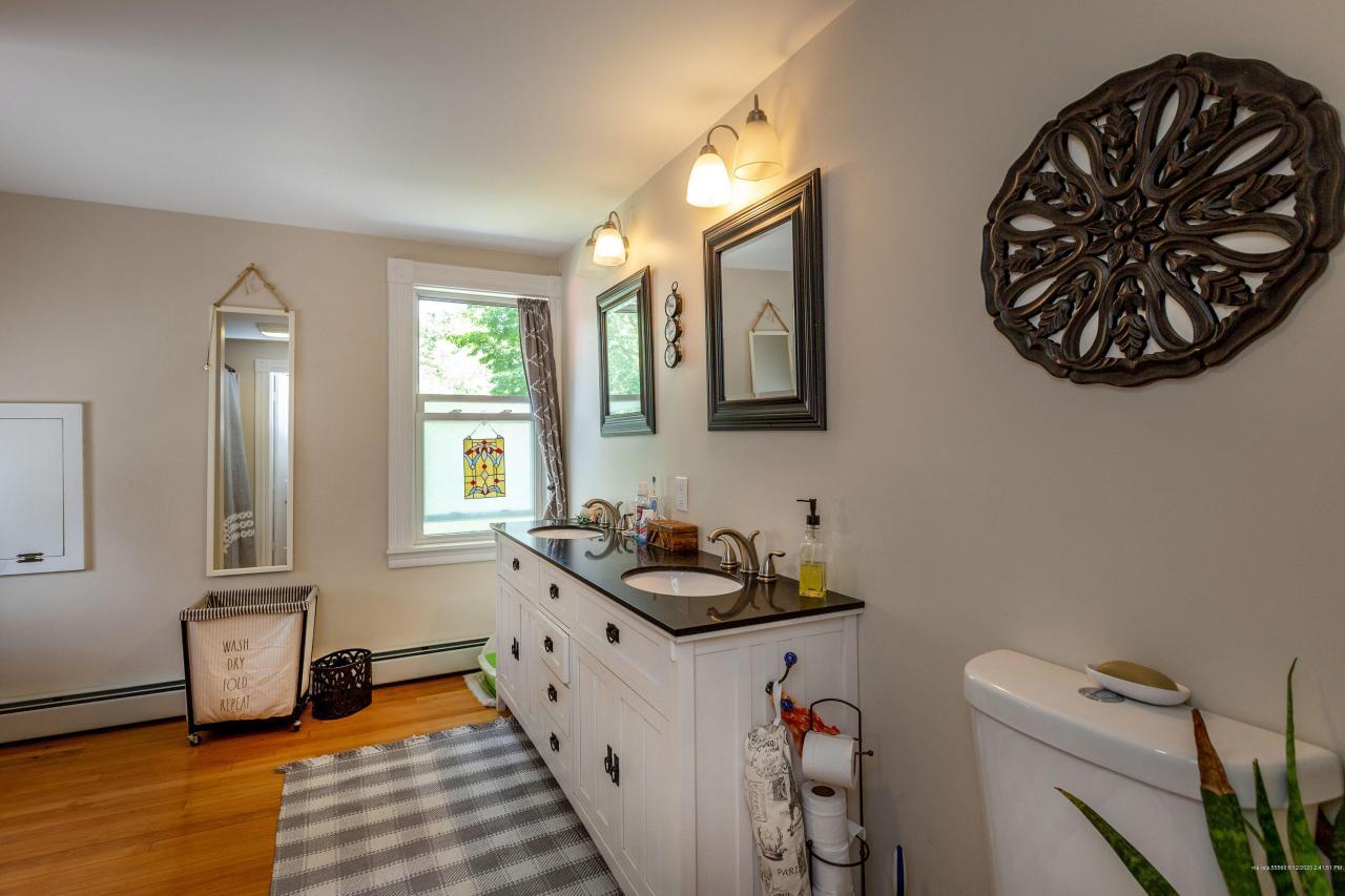 Gamage Ave, Auburn, ME 04210
