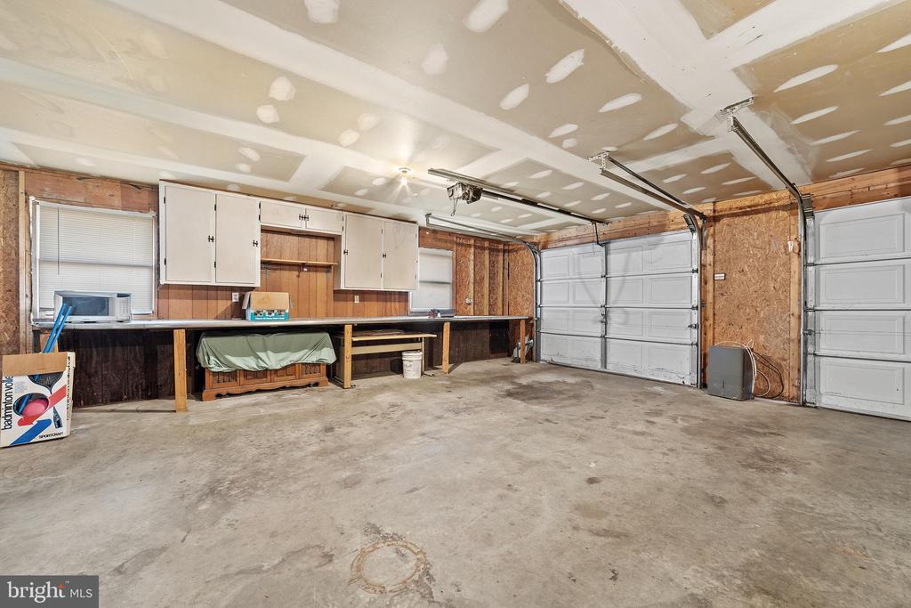Kitchens Orchard Rd, Falling Waters, WV 25419