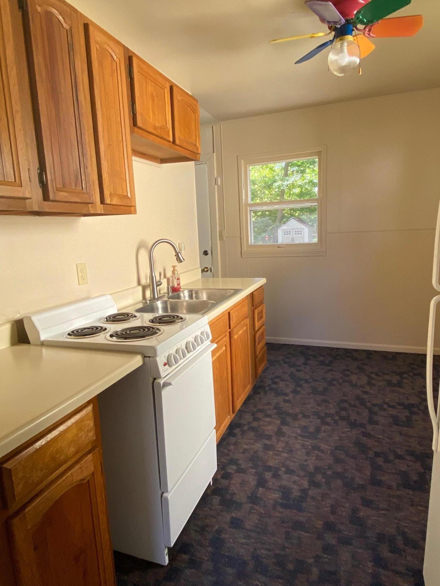 Washburn Ave, Kalamazoo, MI 49048