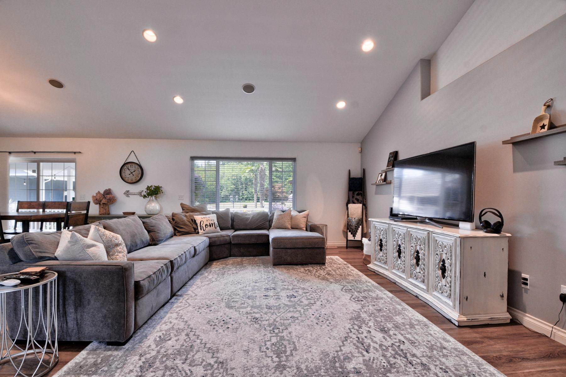 Richard Ln, Elma, WA 98541